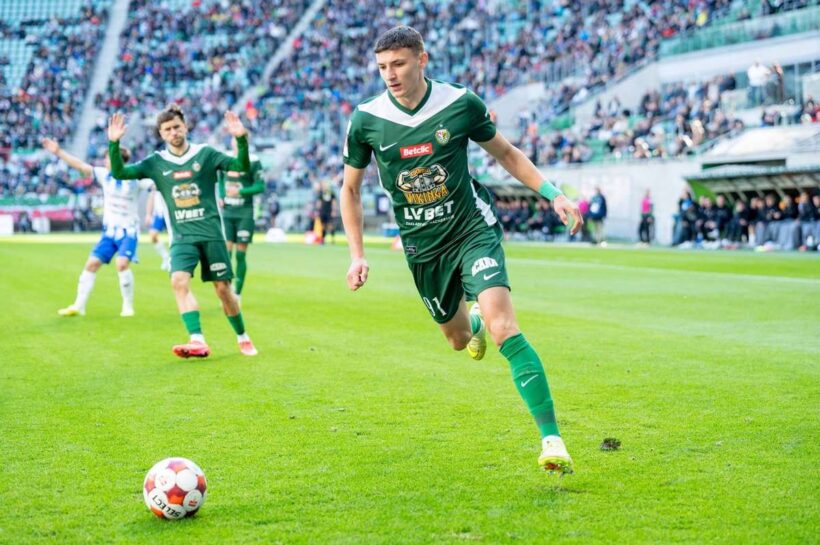 Шленск Вроцлав победил Сталь Мелец и воспользовался ошибкой Вечичны. Лидер едет в Неполомице