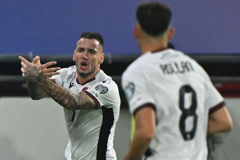 Манай забивает гол за Албанию в матче на Балканах, чемпионат мира для сербов подходит к концу