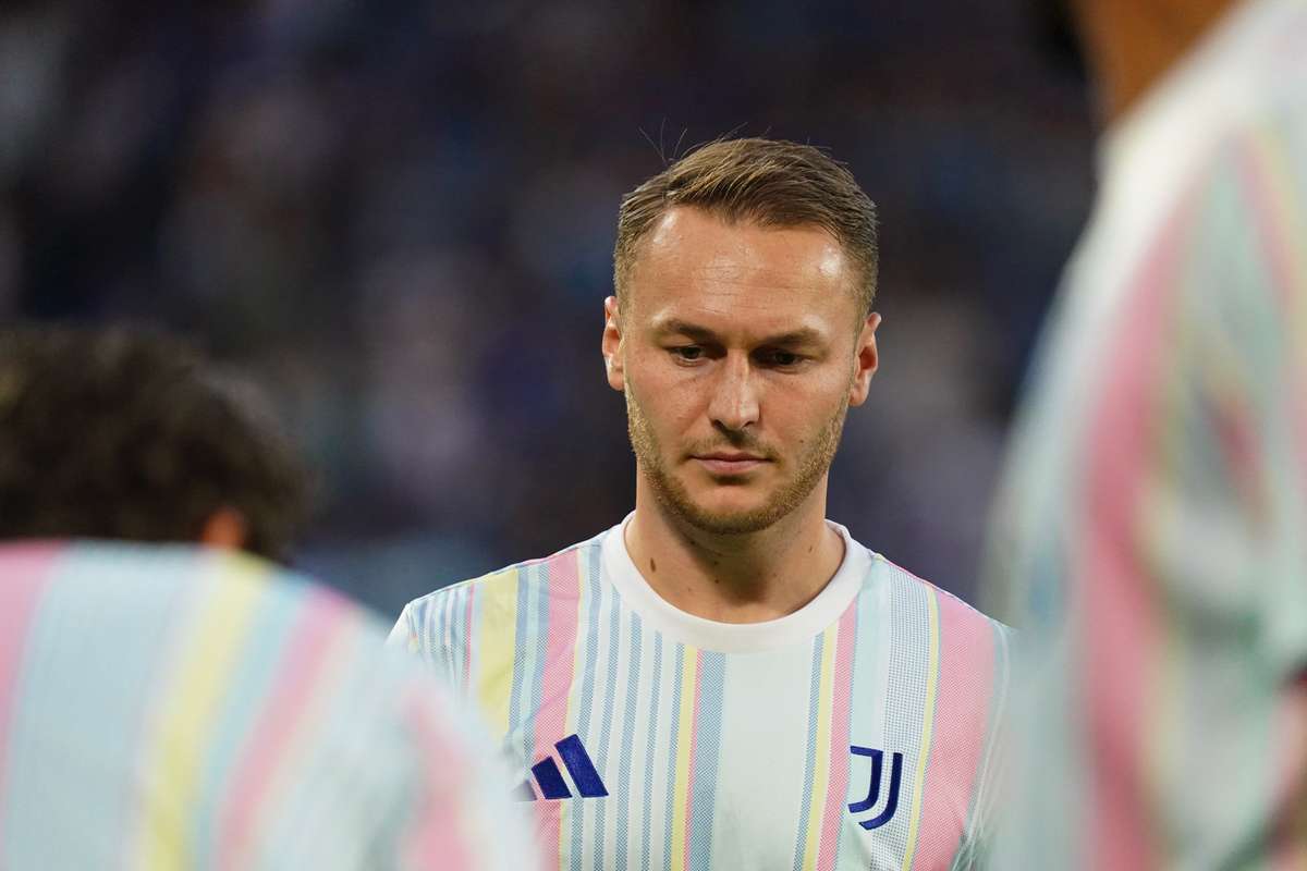 Изменения в представлении групповых конкурентов полюсов. Koopmeiners заменяет древесину