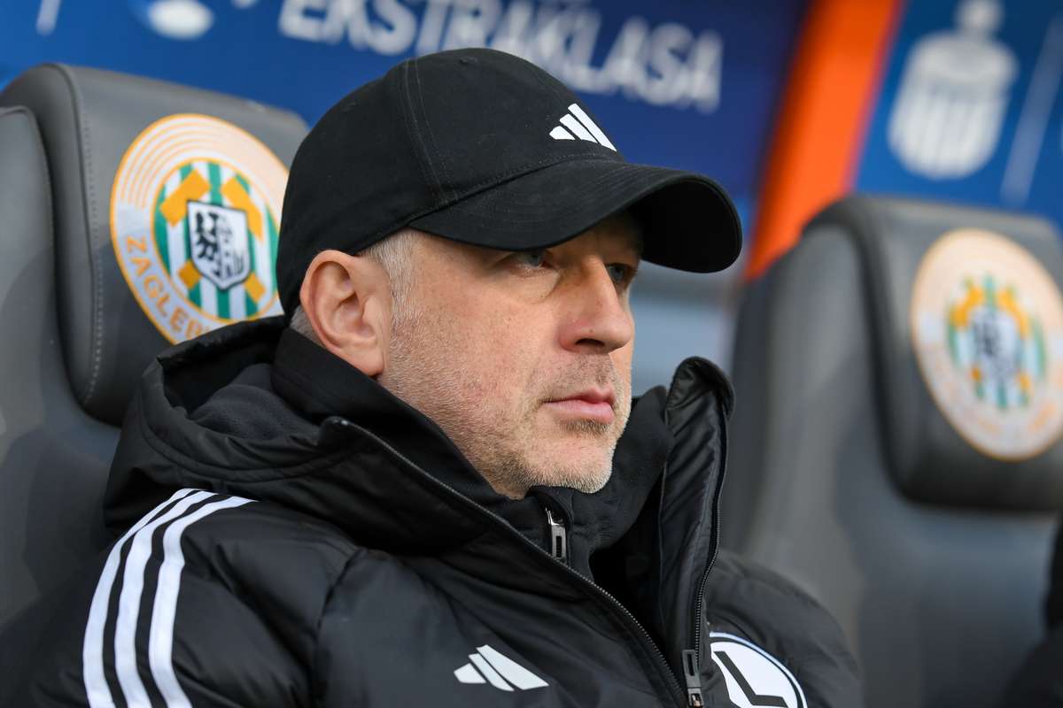 Румынские СМИ: Ситуация вокруг тренера «Легии» — фарс