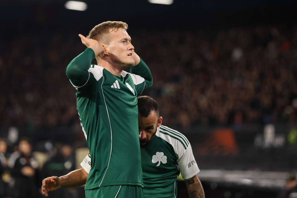 Кароль Свидерски забил гол в третьем матче подряд – успешный дебют Бенитеса