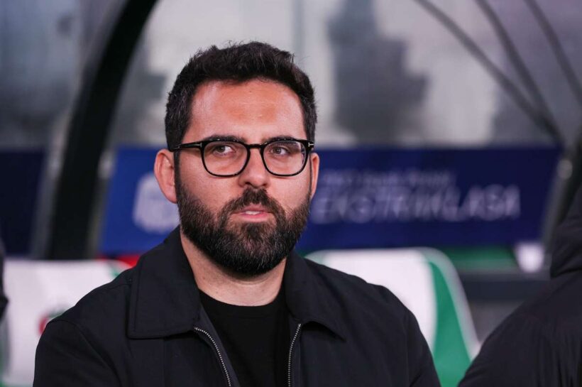 Фейо хотел бы тренировать клуб из Англии или Португалии. Он рассчитывает на помощь своего агента Хорхе Мендеса.