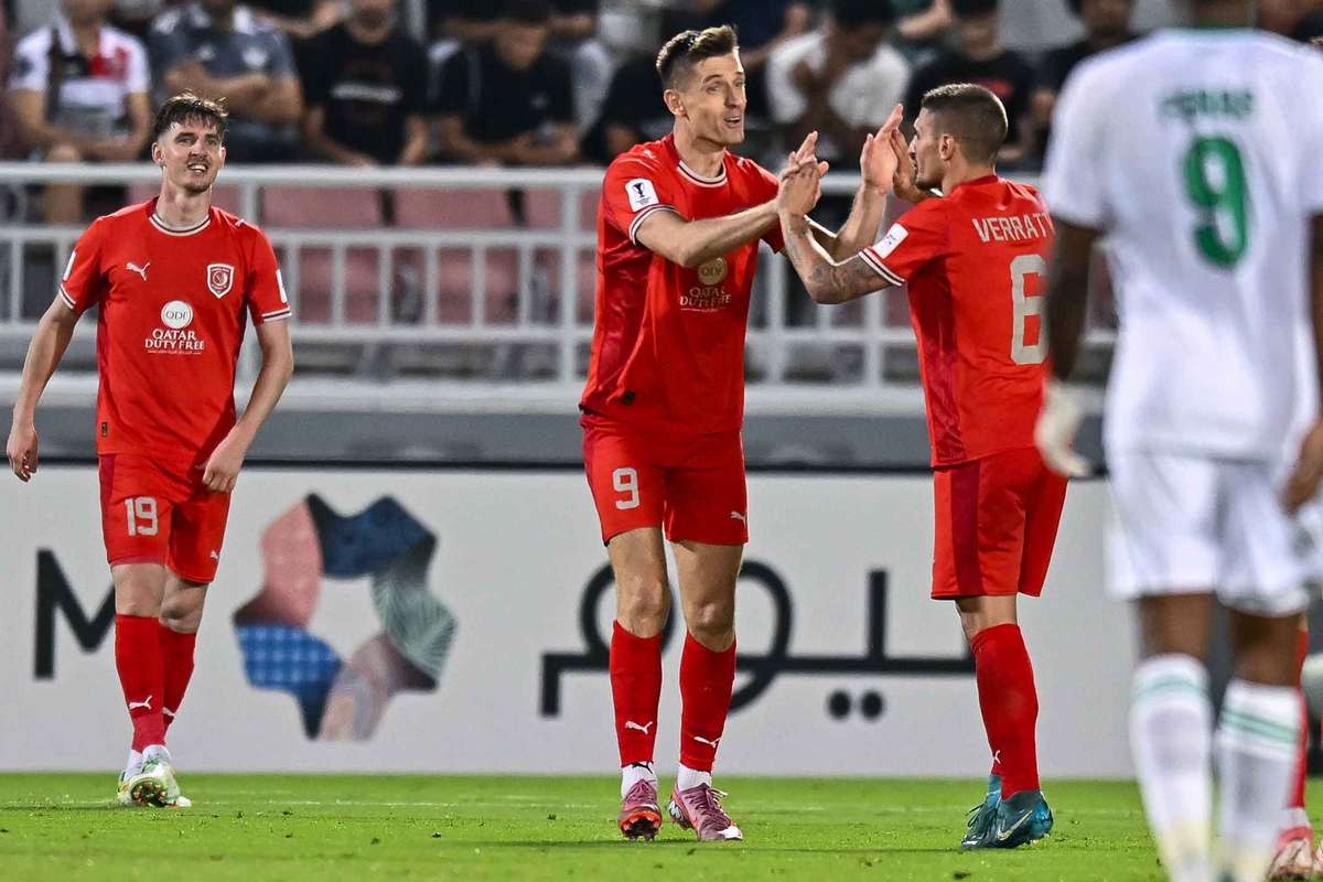 Великий гол Пионтека в Лиге чемпионов Азии: его «Аль-Духаиль» разгромил команду Бензема