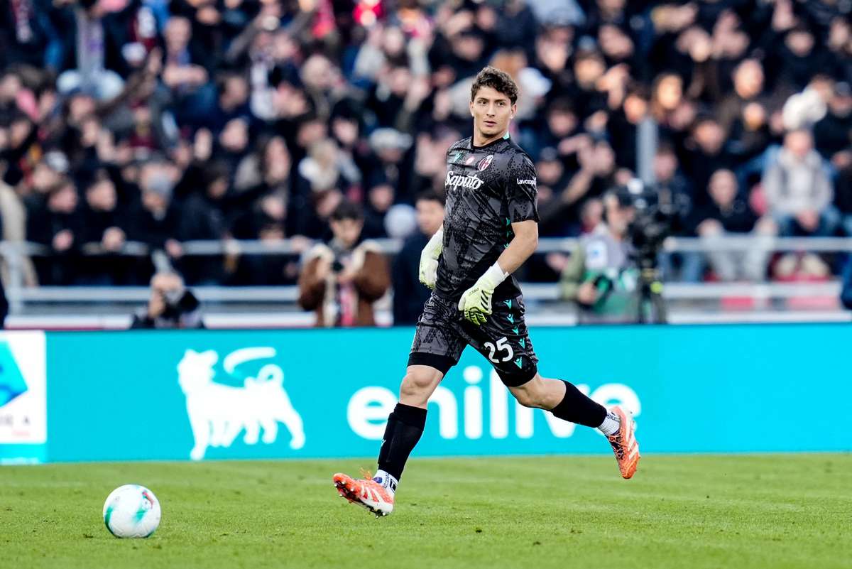 Скорупски обнял вышедшего на замену подростка и дебютировал в составе «Наполи» своей мечты.