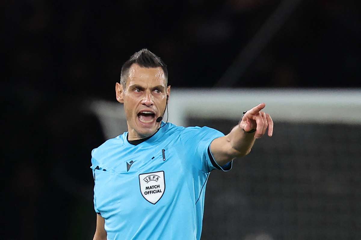 Итальянец Маурицио Мариани — арбитр матча Польши и Нидерландов.