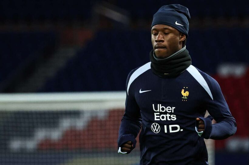 Чамавинга не сыграет против Азербайджана. Он возвращается в Мадрид из-за травмы