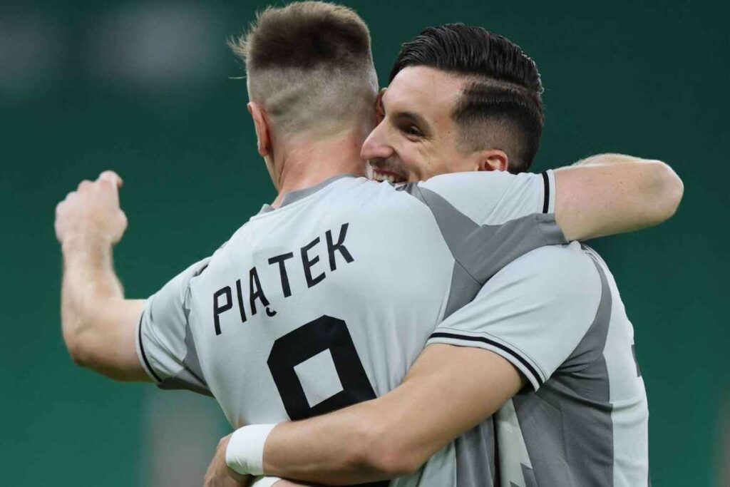 Двух передач Пёнтека не хватило, его катарский клуб неожиданно проигрывает дерби