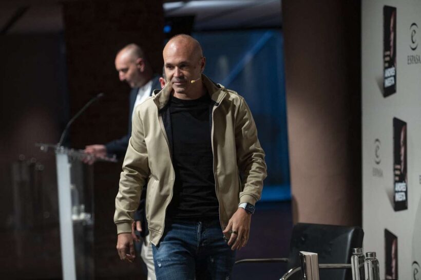 Экс-игрок "Барселоны" Андрес Иньеста подозревается в мошенничестве прокуратурой Перу.