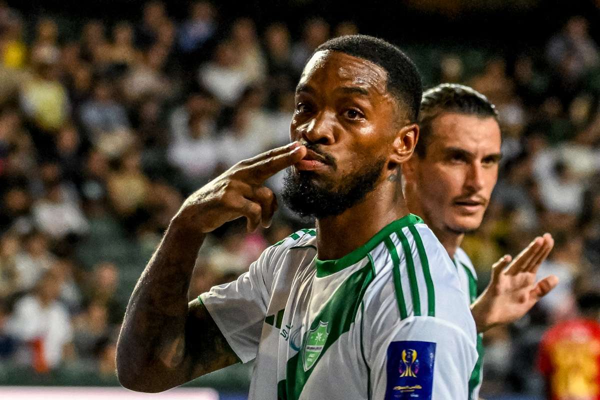 Тони хочет снова работать с Фрэнком и его связывают с переездом в Тоттенхэм.