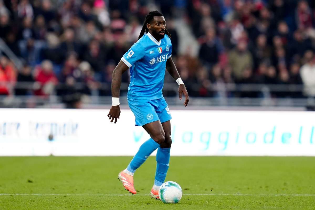 Проблемы Наполи: Ангисса получил серьезную травму и может не вернуться до января