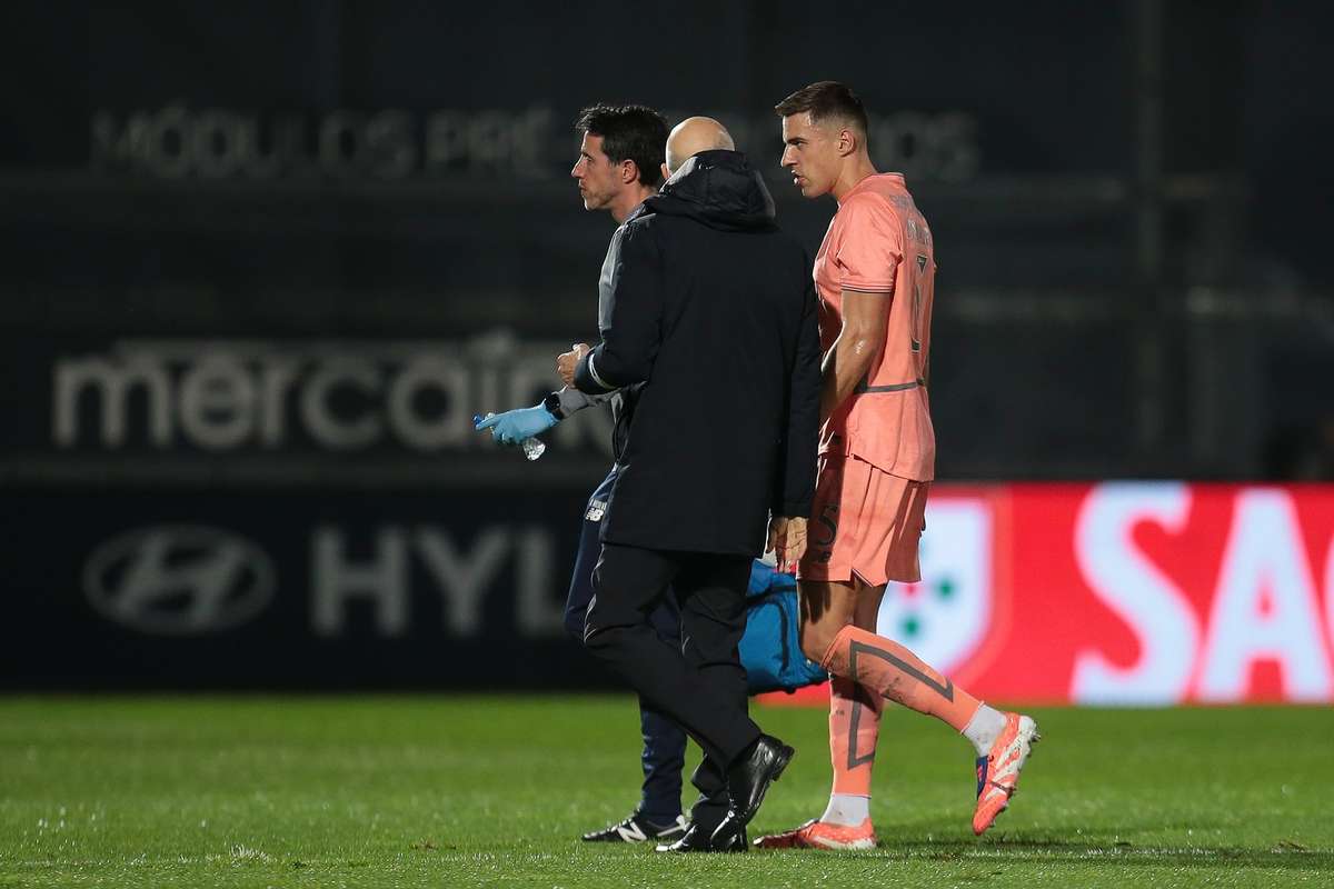 Травма колена Яна Беднарека, участие в сборах сборной Польши под вопросом