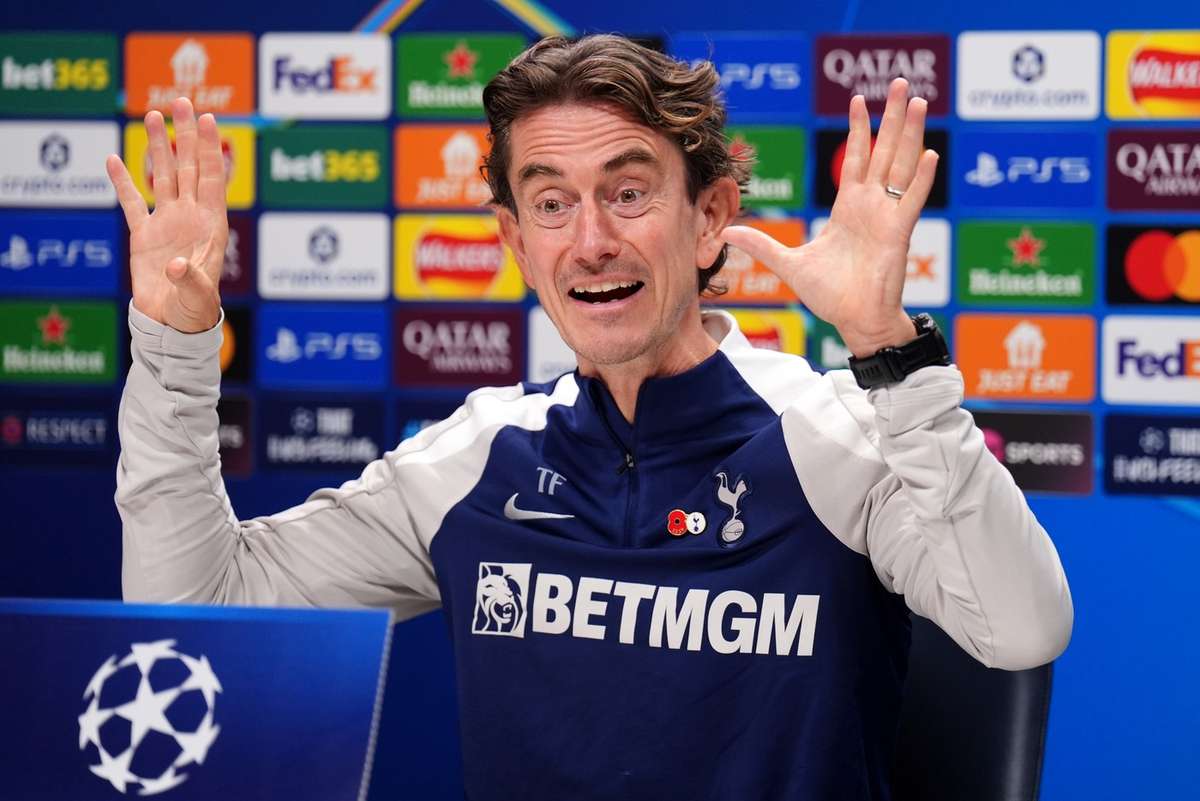 Извинения приняты: Фрэнк объясняет упущение Ван де Вена и Спенса после поражения от «Челси»