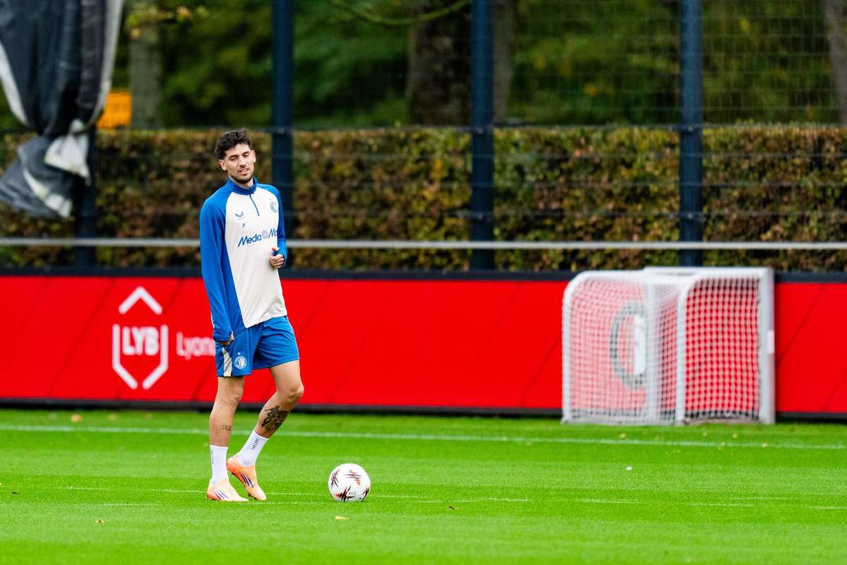 Якуб Модер выбыл из игры на несколько месяцев. Полузащитник перенес операцию