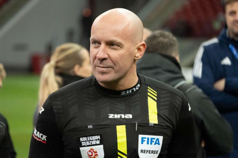 Поляки являются арбитрами матчей группы C, что очень важно для команды Яна Урбана.