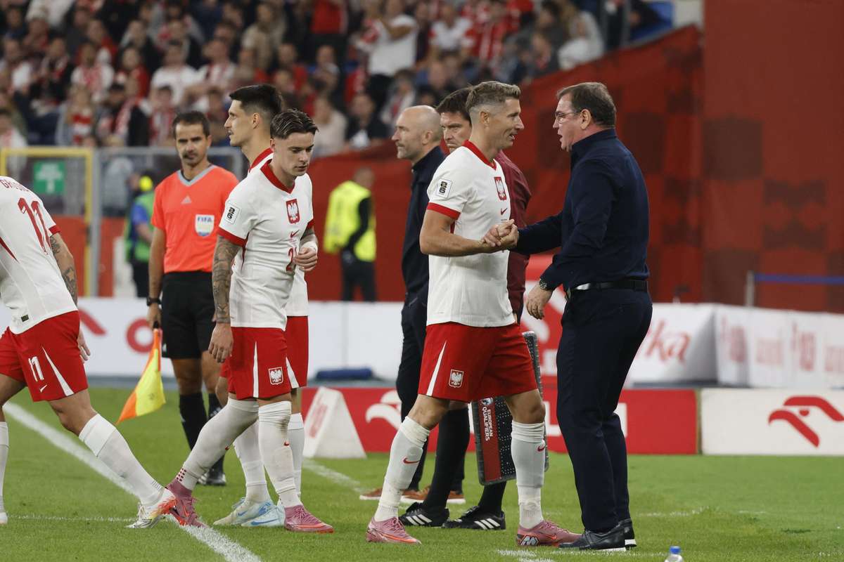 С понедельника поляки будут готовиться в Варшаве. Что нового в штатном расписании