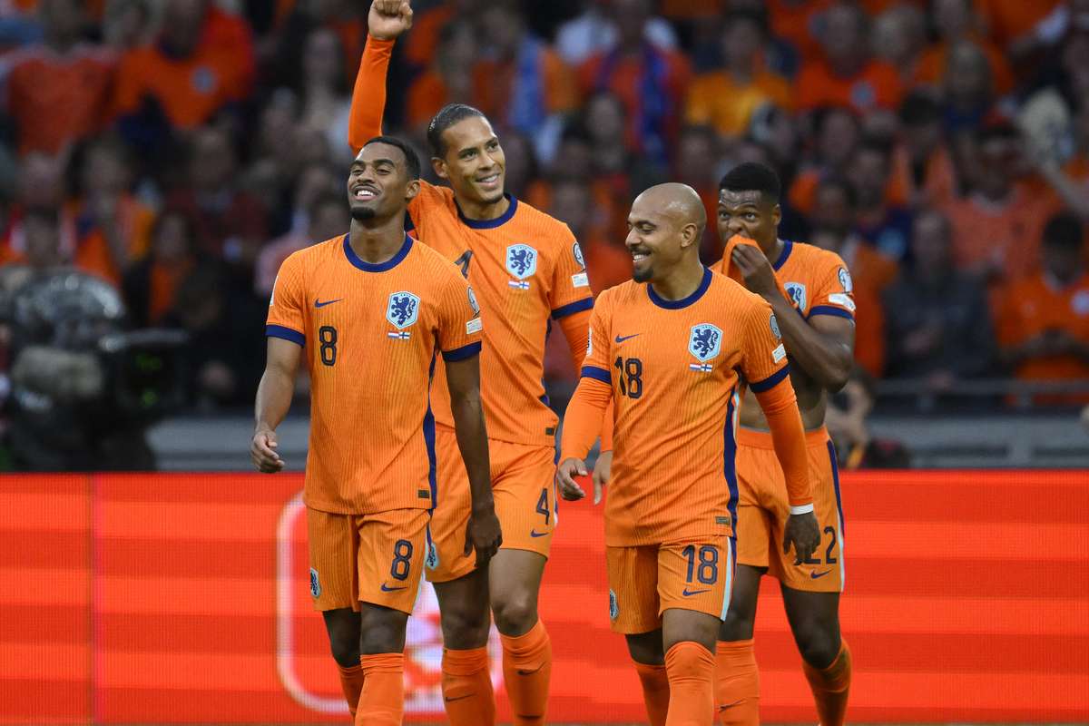 Голландцы готовы к Польше и Литве, плеяде звезд и одному дебютанту среди призванных