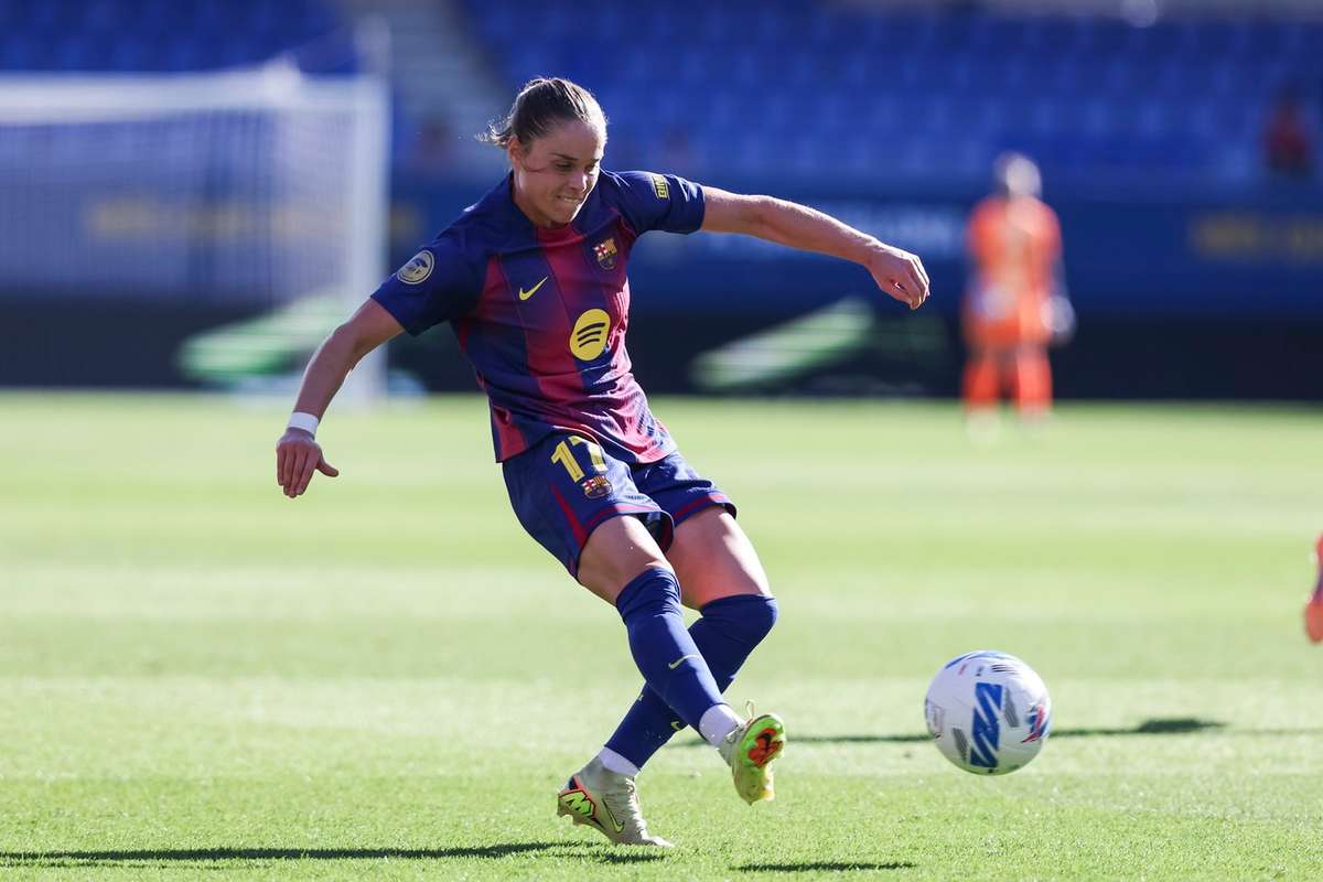 Первые минуты Евы Пайор после травмы: «Барселона» разгромила «Депортиво Ла-Корунья»