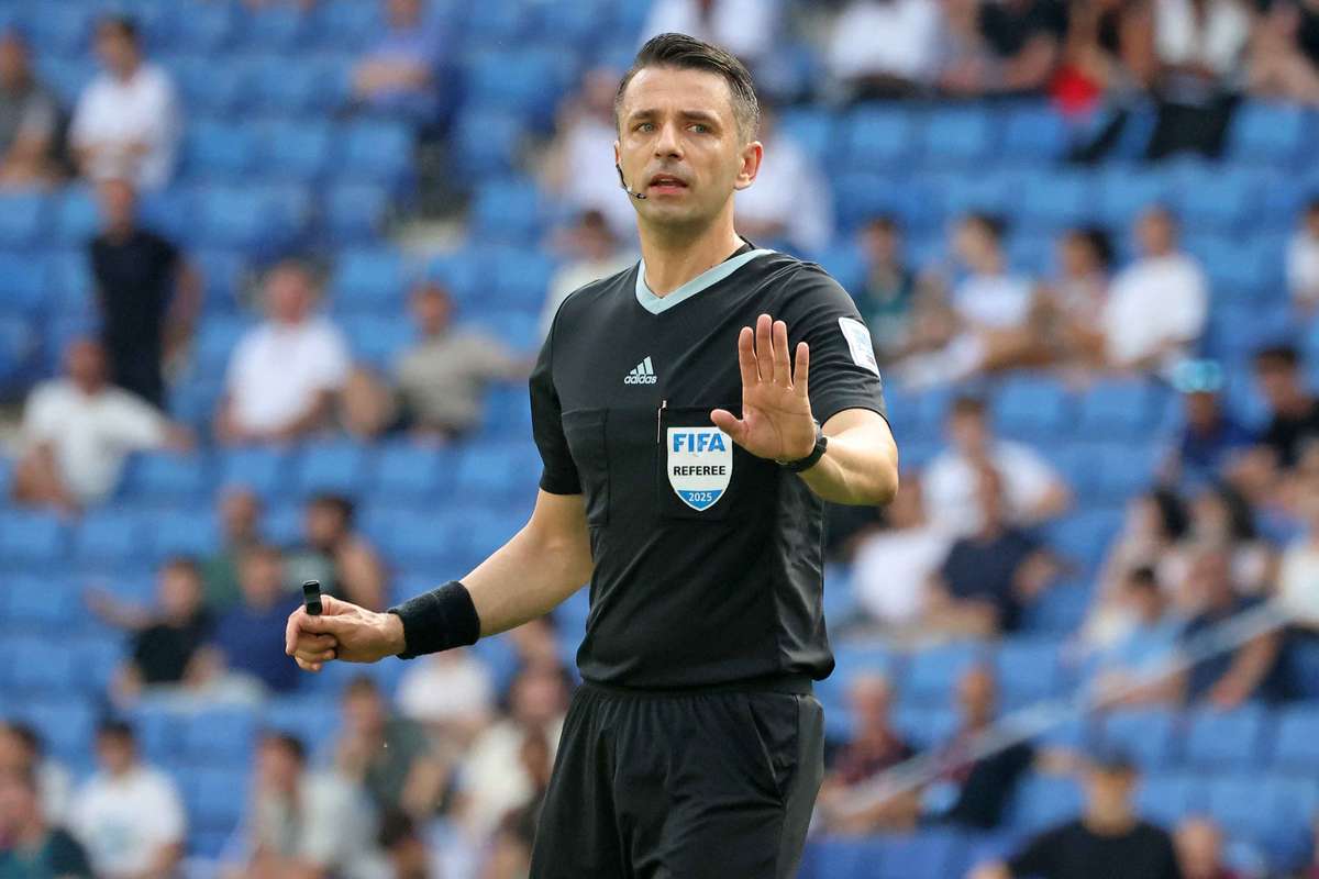 Хорват Игорь Паяк – арбитр матча между Мальтой и Польшей. Ранее он, в частности, руководил собраниями в Ракове.