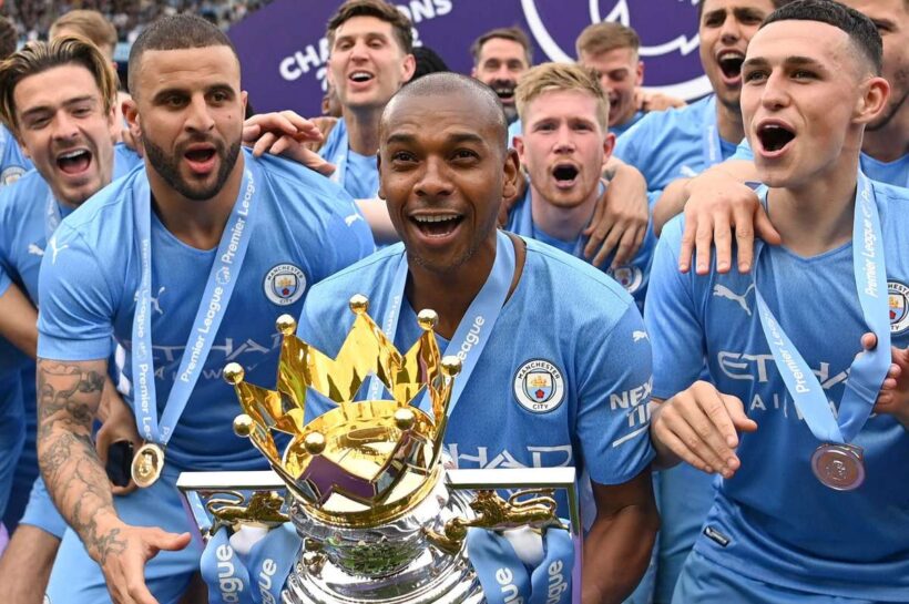 Бывшая звезда «Манчестер Сити» Фернандиньо объявляет о своем уходе из футбола.