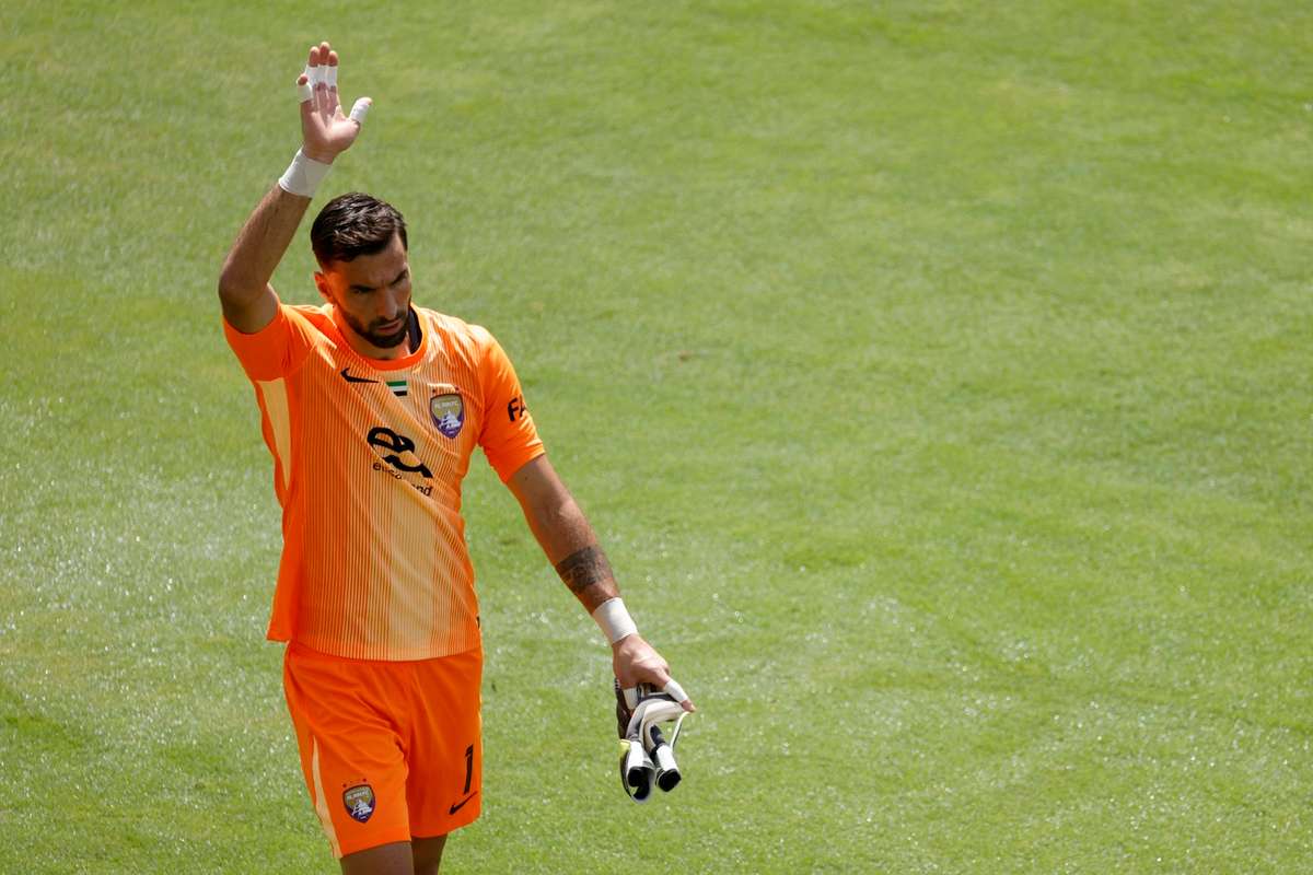 Официально: вратарь Руи Патрисио завершил карьеру в возрасте 37 лет.