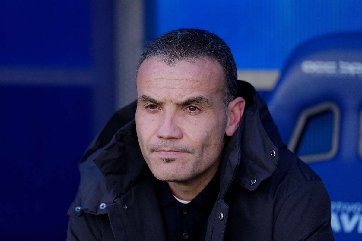 «Реал Сосьедад» расстается с тренером Серхио Франциско после провального выступления в Ла Лиге