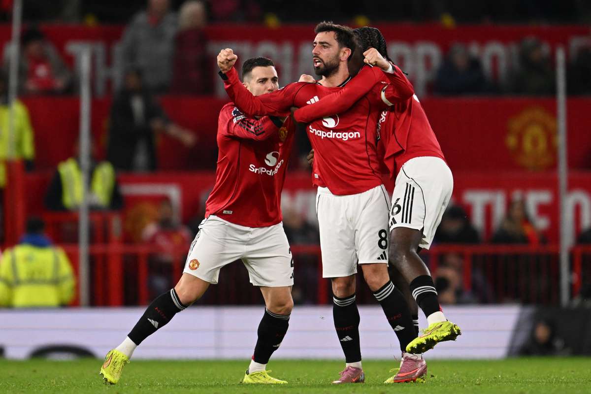 Футбольный праздник на «Олд Траффорд», «Юнайтед» спас ничью с «Борнмутом» на финише