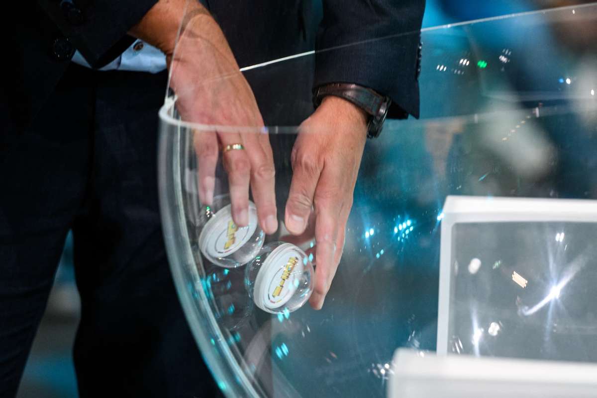 Матч «Баварии» и «Лейпцига» — кульминация жеребьевки четвертьфинала Кубка Германии.