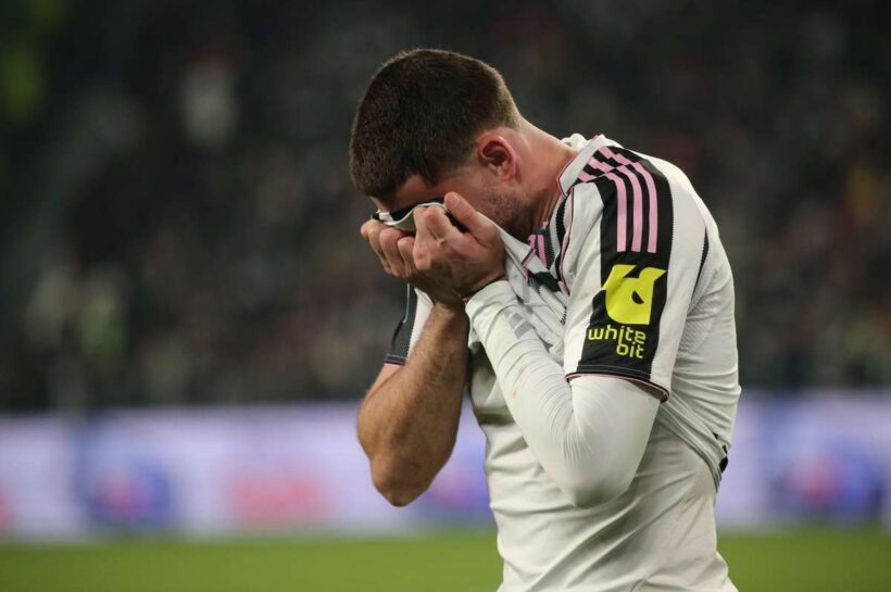 Влахович покинул поле в слезах. Бурный финал в Милане, Аллегри с красной карточкой