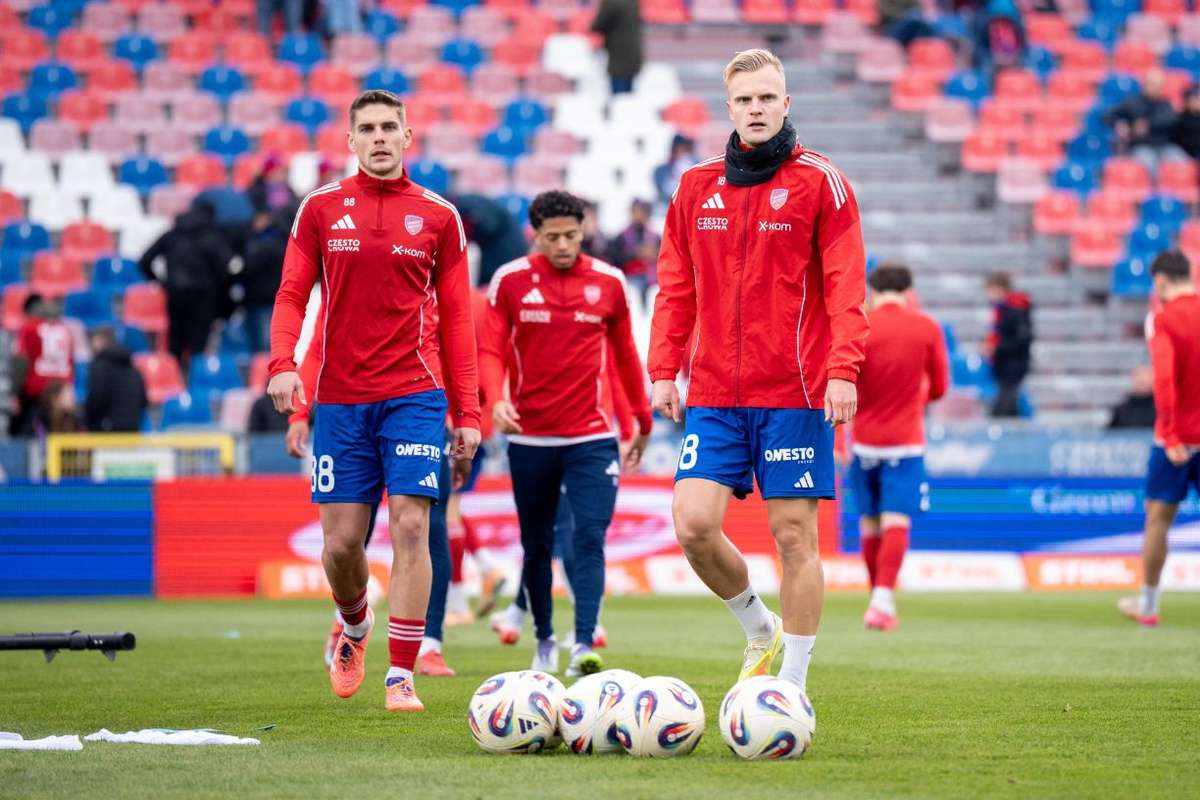 Последний тур Лиги футбольных конференций важен для трёх польских клубов