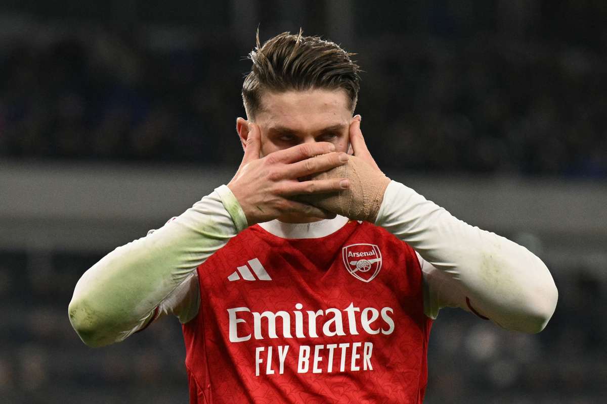 Пенальти Гиокереса принес «Арсеналу» победу над «Эвертоном» и сохранение лидерской позиции