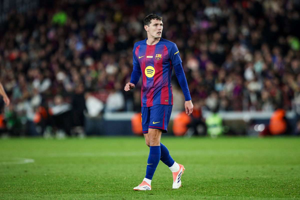 Кристенсен порвал крестообразные связки на тренировке. Еще одна проблема для «Барселоны»