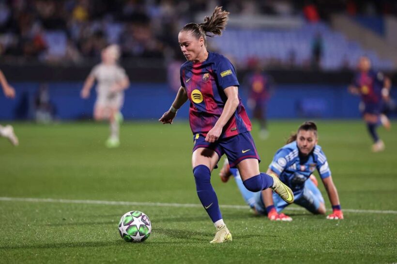 Эва Пайор забивает гол в следующем матче Лиги чемпионов, «Барселона» побеждает «Бенфику»