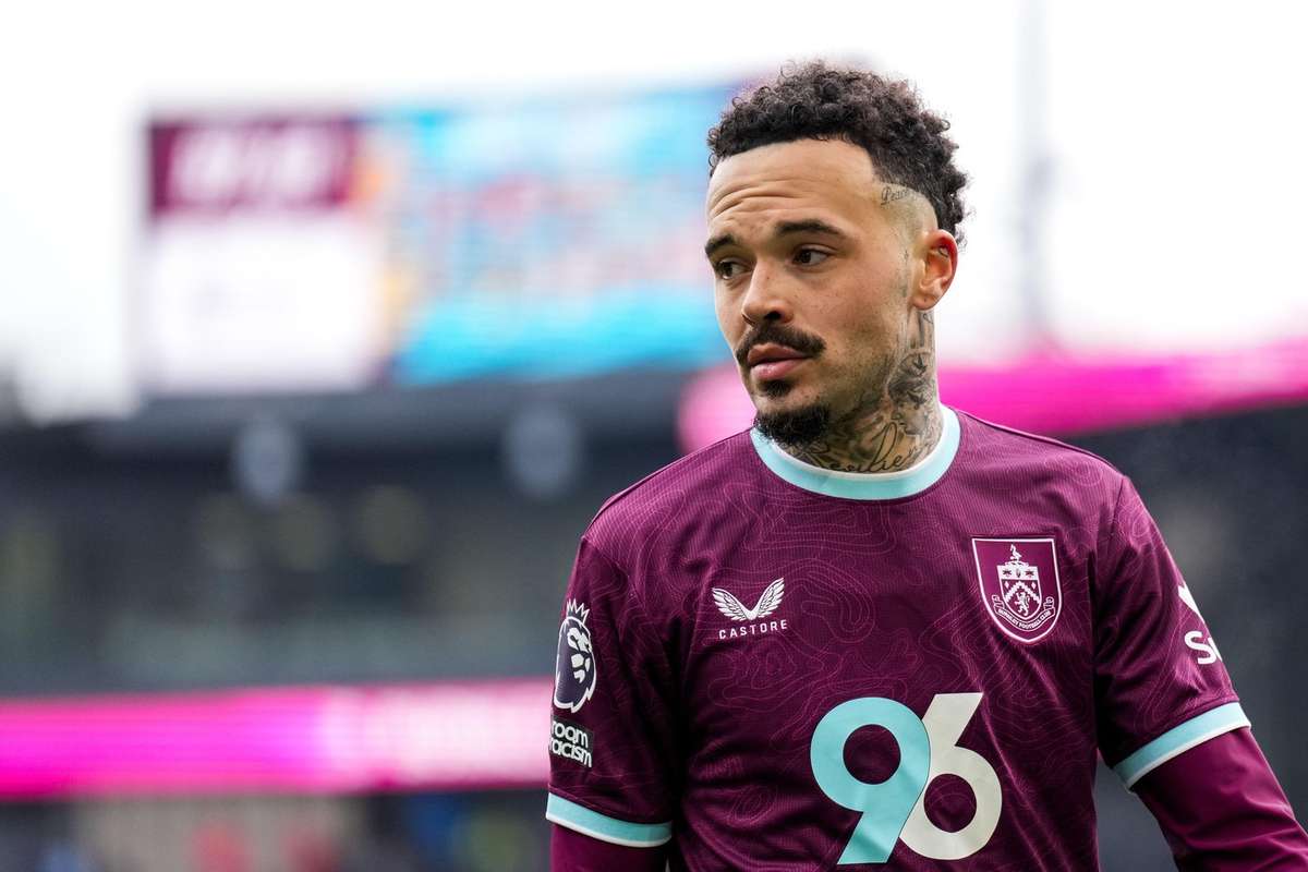 «Аякс» ищет трансферы в оборонительные команды. Он нацелился на игрока «Бернли»