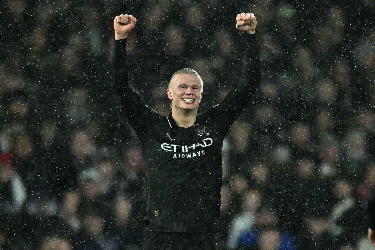 Эрлинг Хааланд снова рекордсмен! Он забил 100 голов в Премьер-лиге быстрее всех в истории.