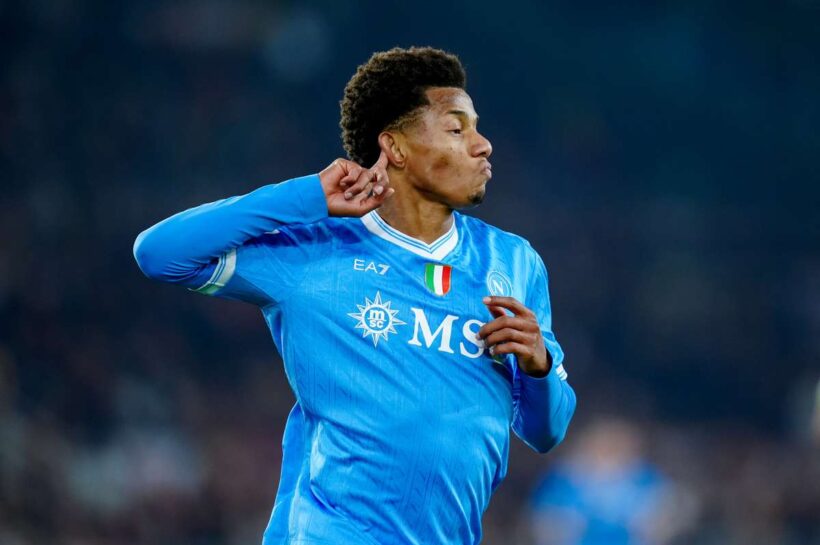 «Наполи» немного лучше «Ромы» в Дерби дель Соле, перестановки на вершине Серии А