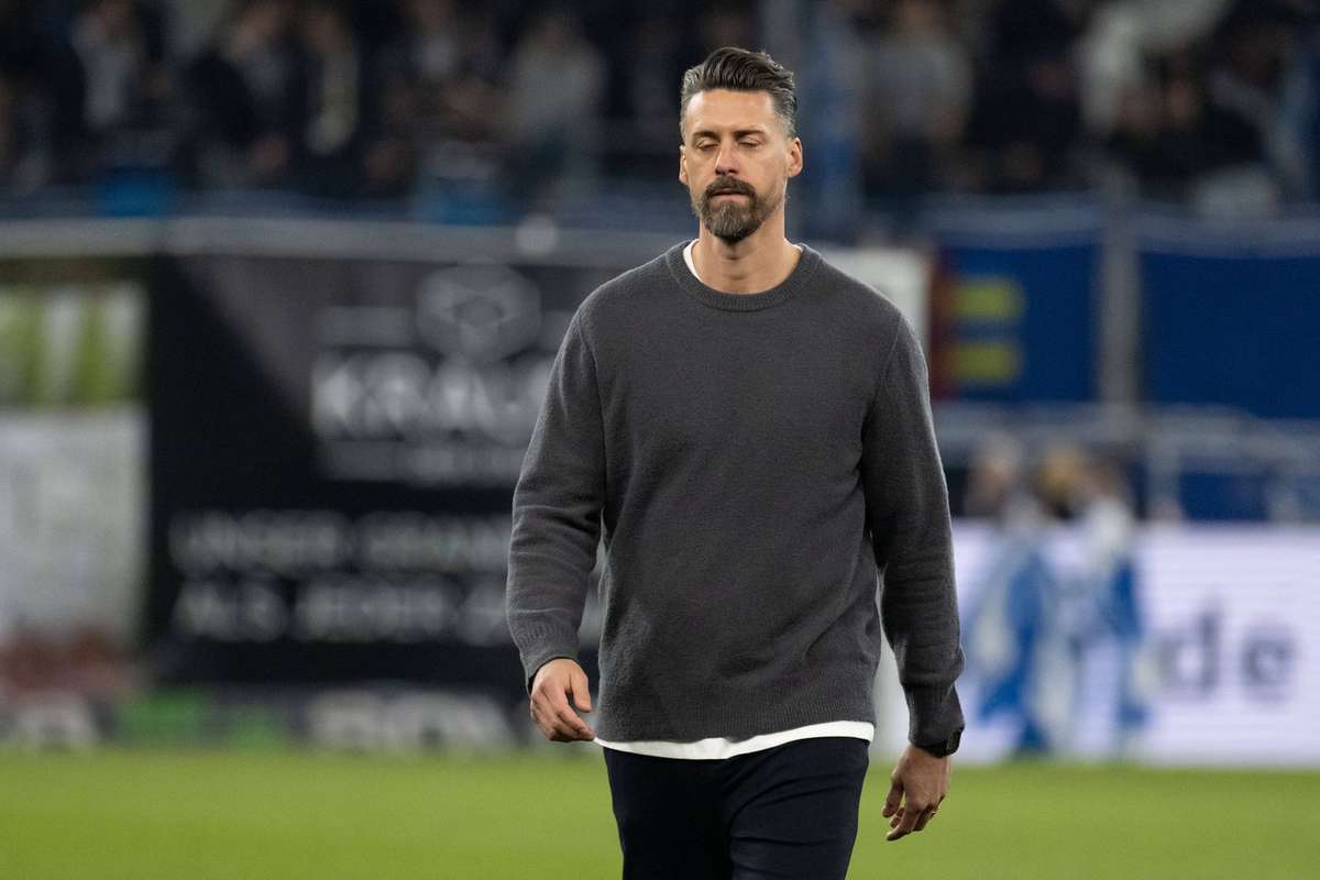 Аугсбург увольняет тренера Сандро Вагнера после неудачной осени. «Было мало веры»