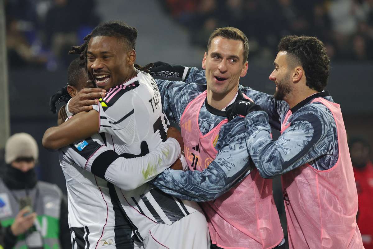 «Ювентус» выигрывает третий матч подряд, обыгрывая упорную «Пизу». Милик на скамейке запасных