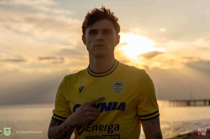 Официально: Серафин Шота возвращается в Экстракласу, стоппер поменял Вроцлав на Гдыню