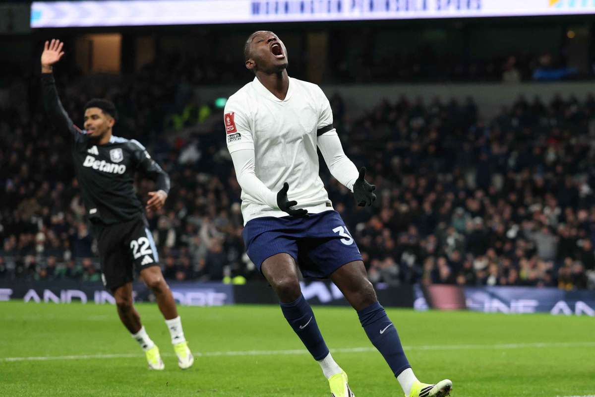 Феррари разбился перед Лигой чемпионов, Коло Муани и Одоберт попали в аварию накануне матча