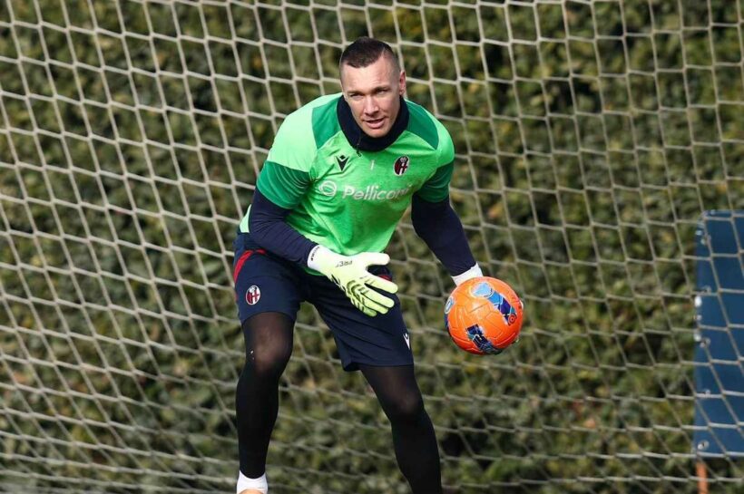 Лукаш Скорупски тренируется с друзьями в Болонье, когда он вернется?