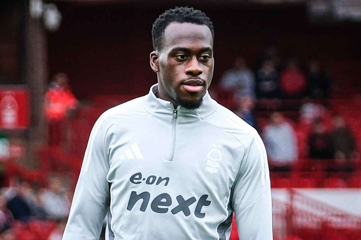 Арно Калимуэндо перешел в «Айнтрахт Франкфурт» на правах аренды из «Ноттингема».