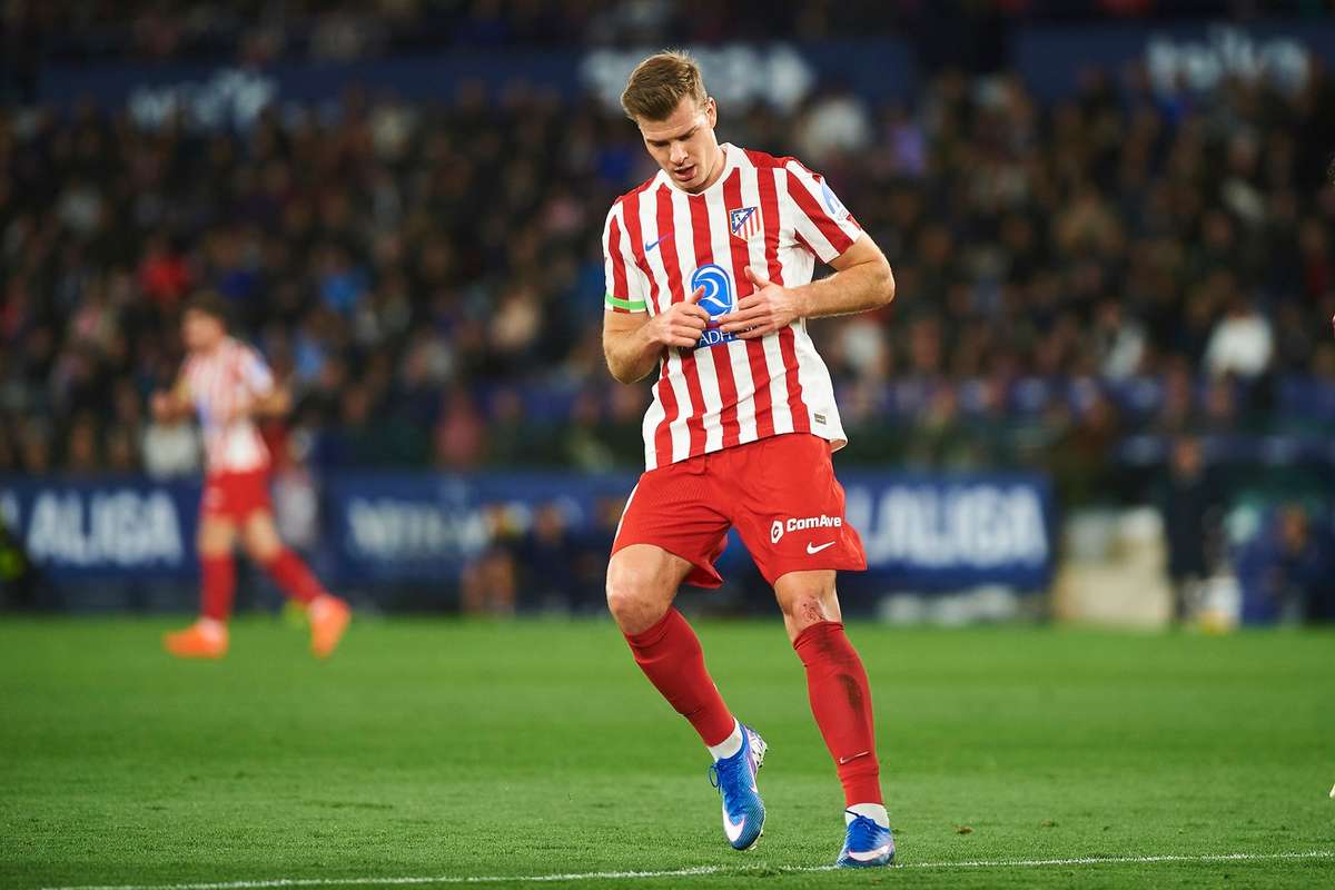 Сорлот получил травму головы, а проблемы в атаке у Атлетико Мадрид возрастают