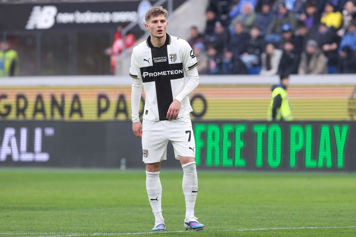 Официально: Адриан Бенедичак отдан в аренду из «Пармы» в «Касимпашу»